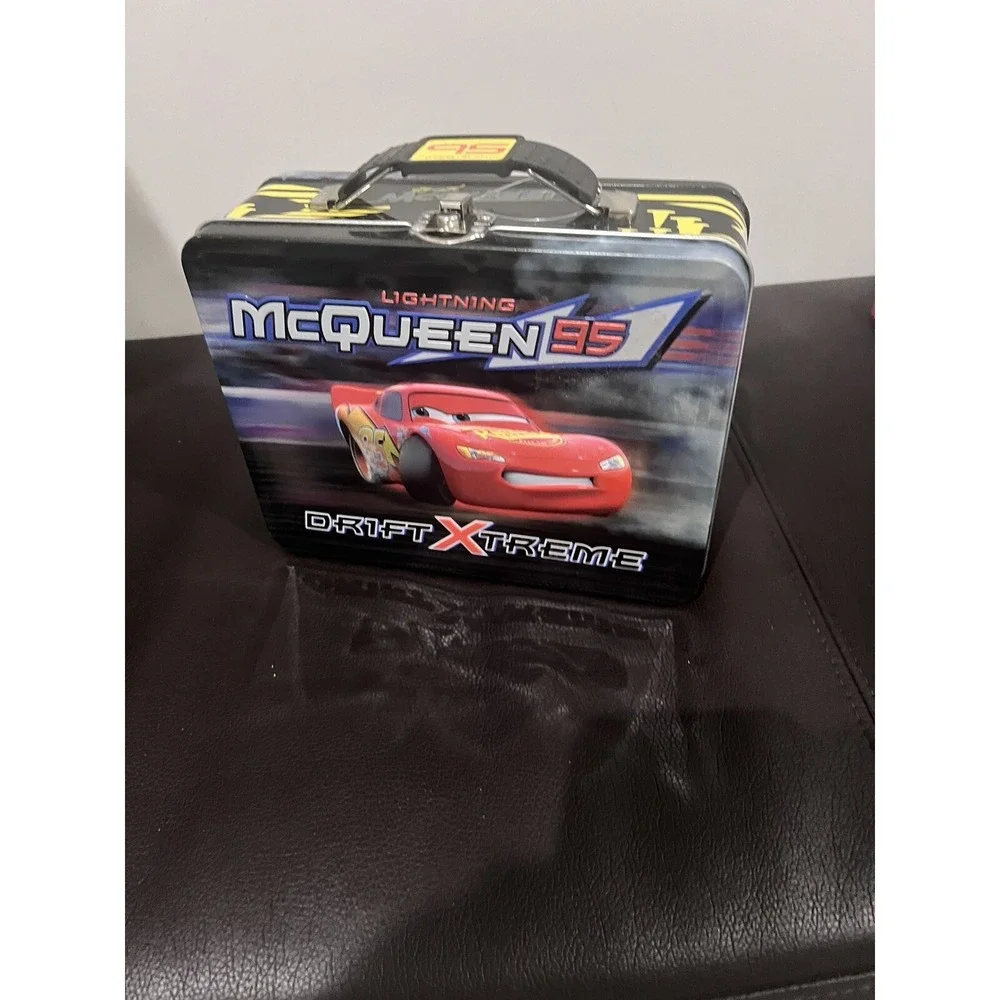 Disney Cars Lightning McQueen 95 Drift Xtreme Lunch Box Tin 6